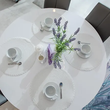 Apartament Lawendowy Gardenia Z Widokiem Na Morze Epapartamenty * Dziwnów