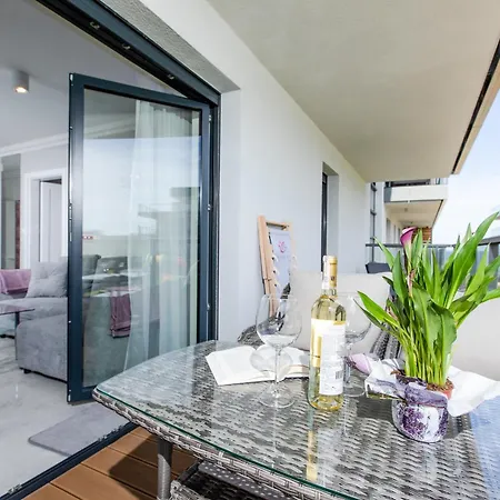 Apartament Lawendowy Gardenia Z Widokiem Na Morze Epapartamenty * Dziwnów